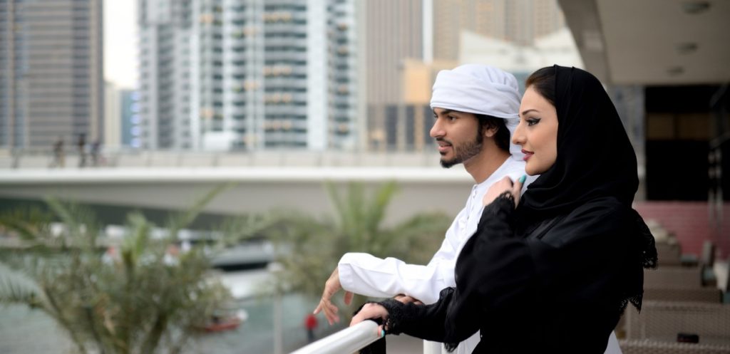 استخدمي هذه العبارات لمديح زوجك (رقم ٣ ستفاجئك)