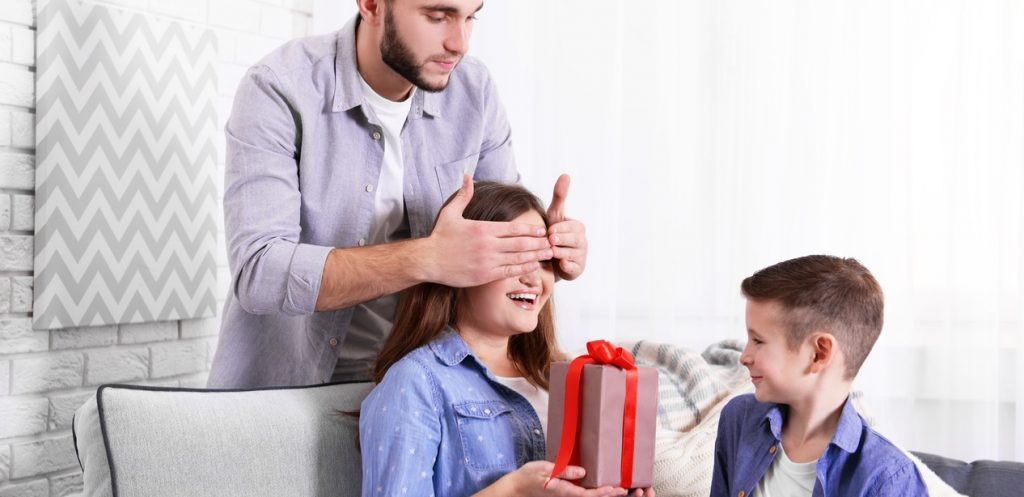 للأباء: 5 أفكار  للاحتفال في عيد الأم مع أطفالك