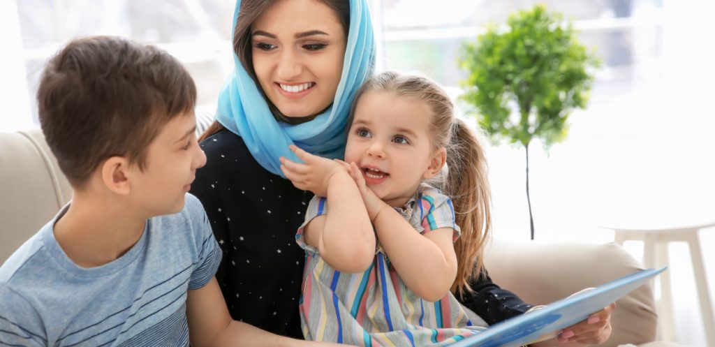 ألهميهم في شهر الصيام مع قصص أطفال لرمضان