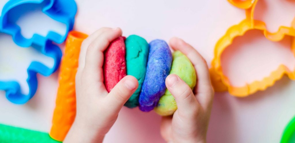Make Your Own Cloud Dough – A Fun Summer DIY Project