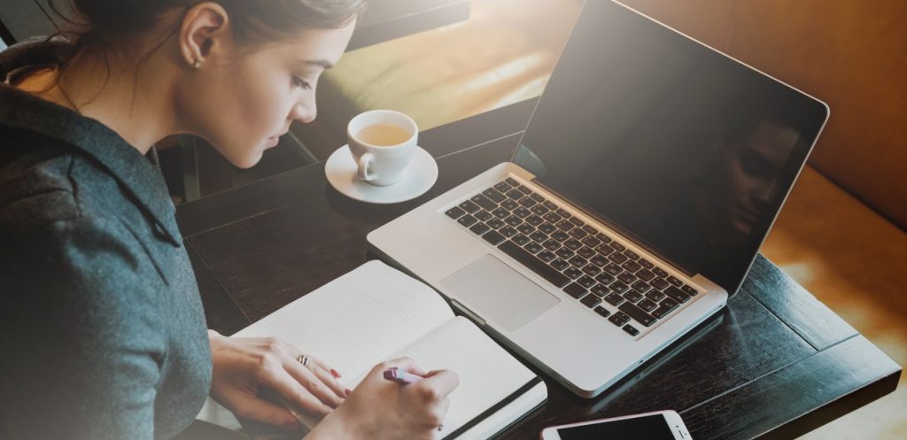 أثر التعلم والتطوير على الأمهات
