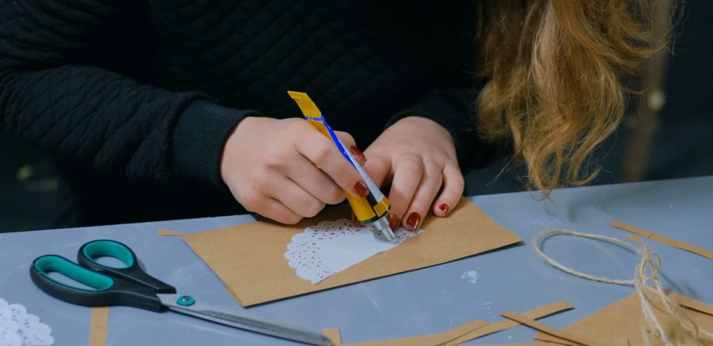 دليلك المتكامل لمنتجات وألوان هوايات التصميم