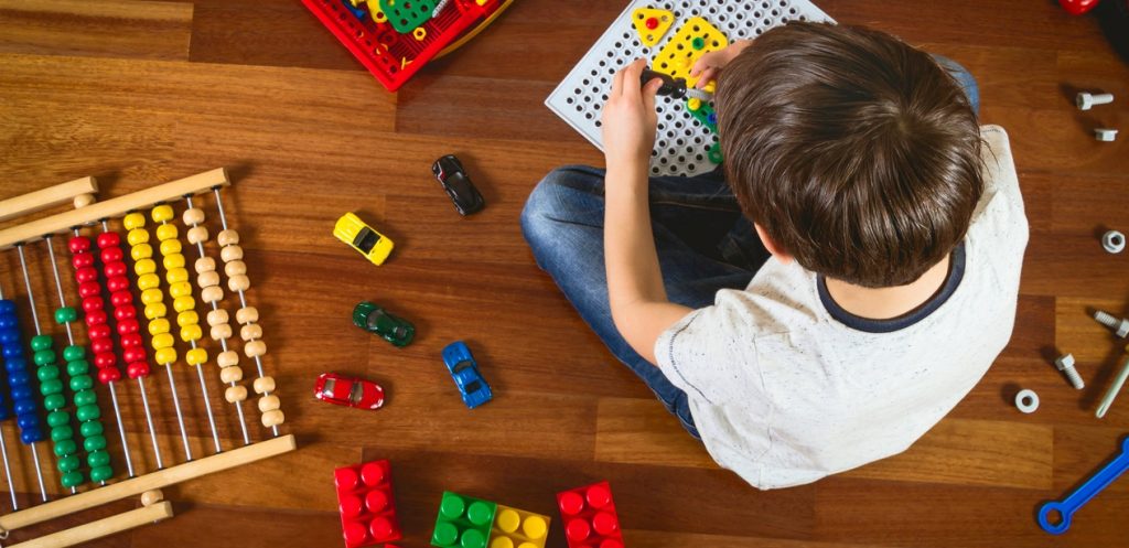 ما هي أفضل أنشطة للاطفال في المنزل ؟ الإجابة ستفاجئك