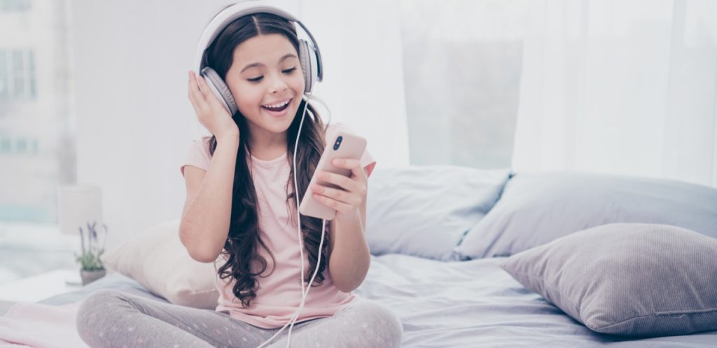 Should I give my child a phone?