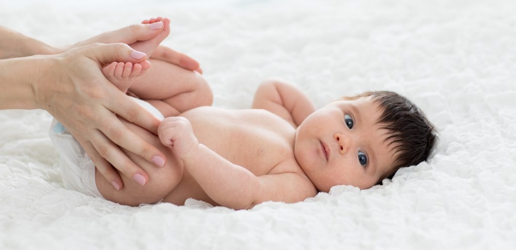 كل ما تحتاجين معرفته عن مساج الرضع