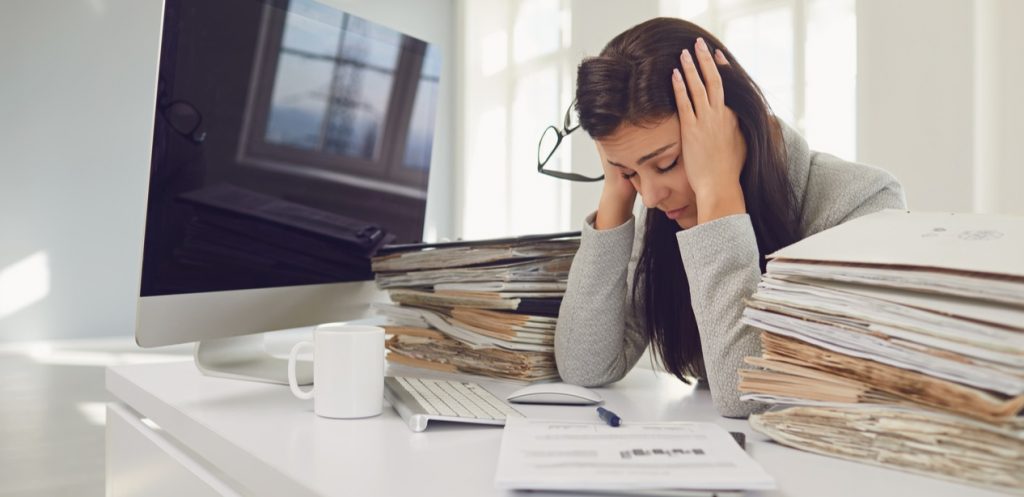 الاحتراق الوظيفي لدى المرأة العاملة الأسباب، والأعراض والحلول