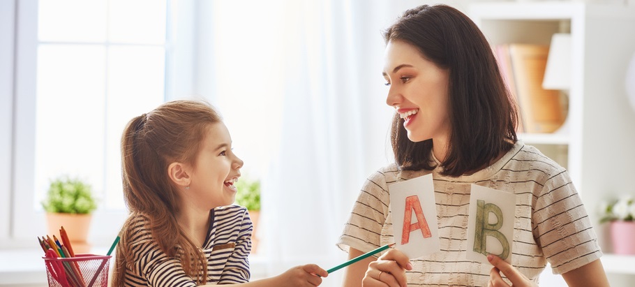 كيف أعرف طفلي على اللغة المكتوبة ؟